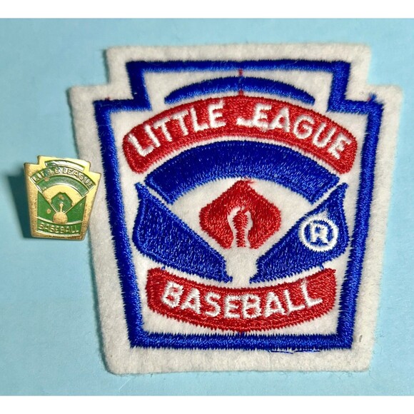 Vintage Screw Back Little League Baseball Green Pin & New Patch - Picture 1 of 4